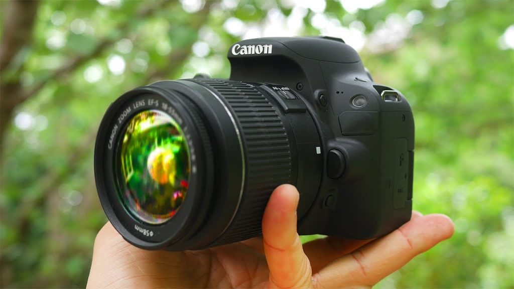 DSLR_camera